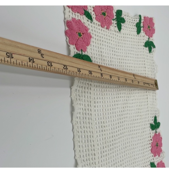 Vintage Handmade Knit Small Table Topper Doily White and Pink Flowers - Picture 3 of 8